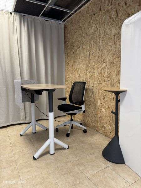 Escritório / Sala de Formação - Grande imagem: 3/6