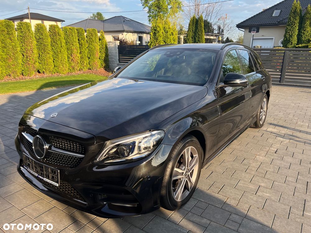 Mercedes-Benz Klasa C 220 d 4Matic 9G-TRONIC AMG Line - 3