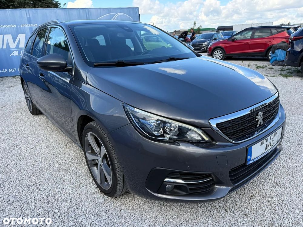 Peugeot 308 1.5 BlueHDi Allure S&S - 4
