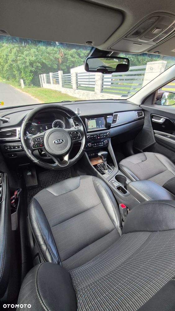 Kia Niro 1.6 GDI Hybrid M - 5
