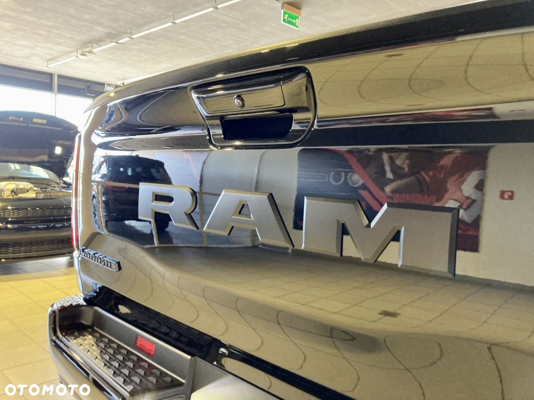 RAM 1500 - 11