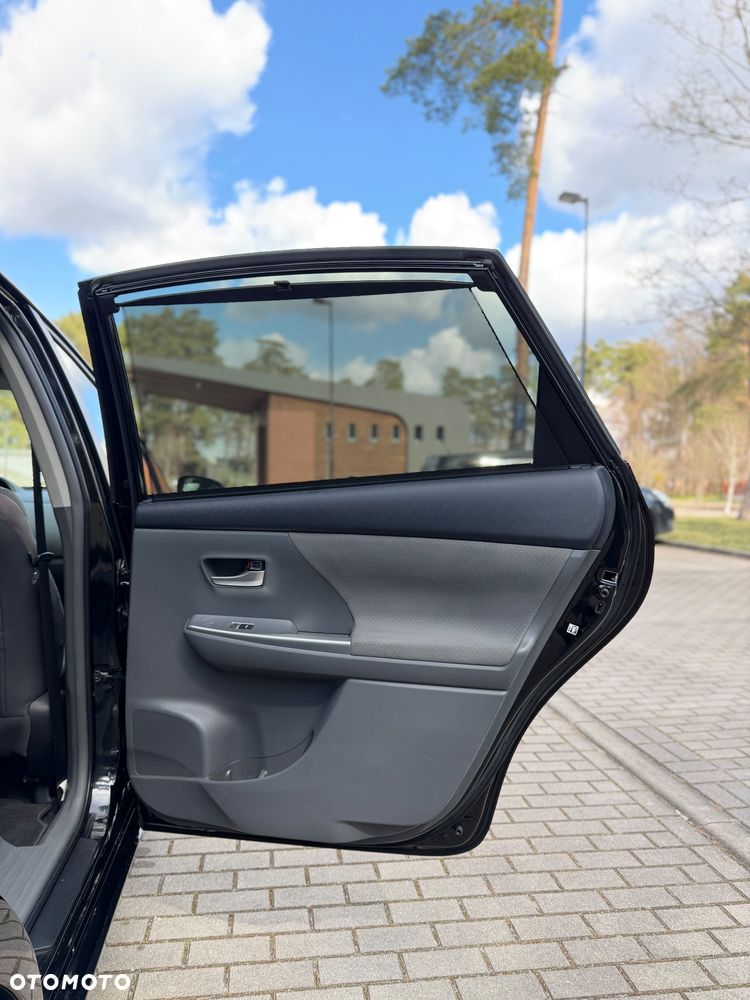 Toyota Prius+ (Hybrid) Executive - 11