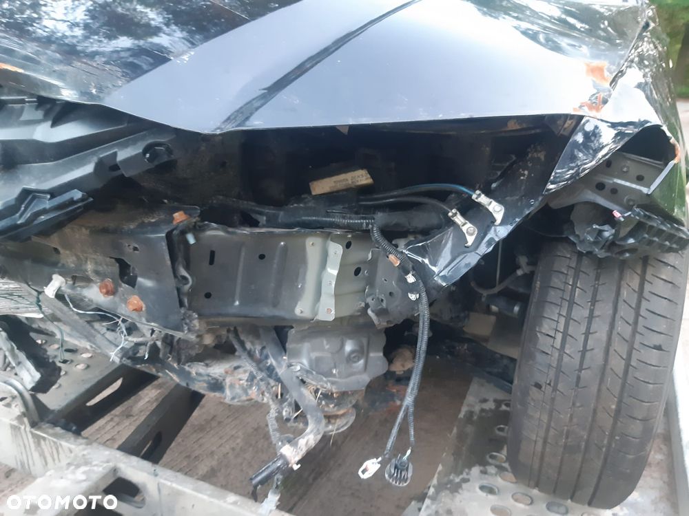 Toyota Camry 2.5 Hybrid Dynamic Force Comfort e-CVT - 18
