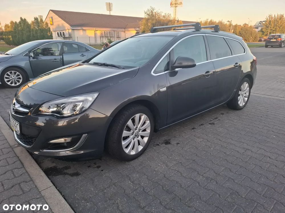 Opel Astra 1.7 CDTI Cosmo - 2