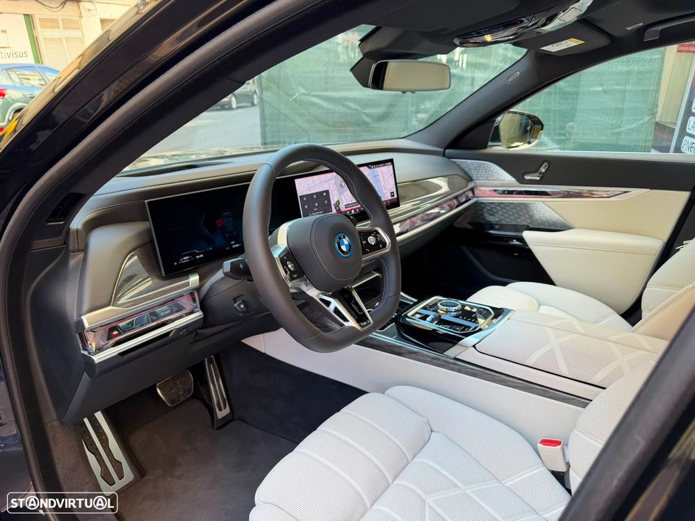 BMW 760 M760e xDrive - 3