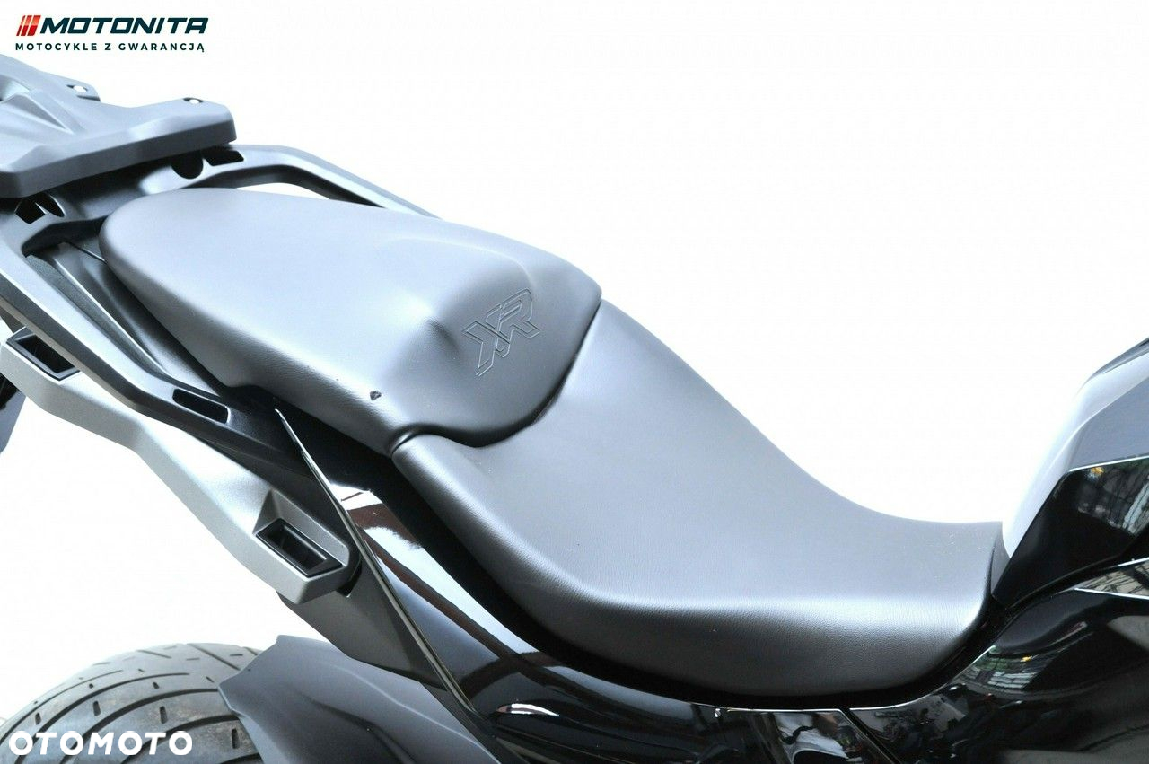 BMW XR - 17