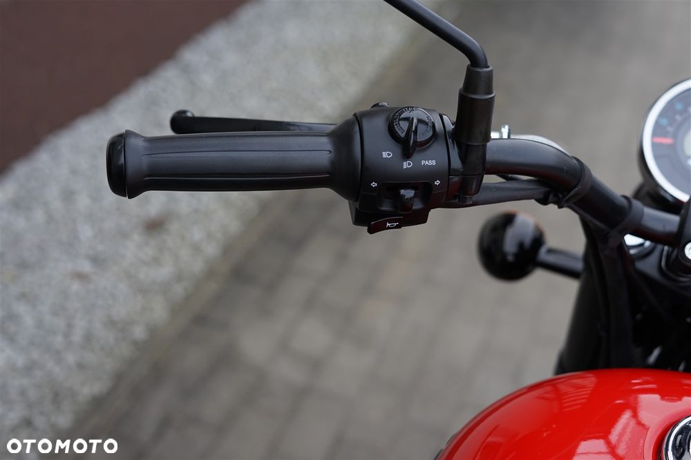 Royal Enfield Meteor - 18