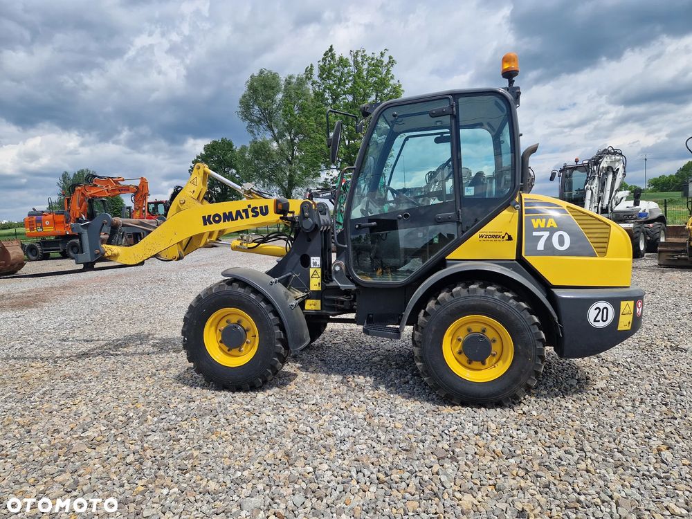 Komatsu WA70 - 2