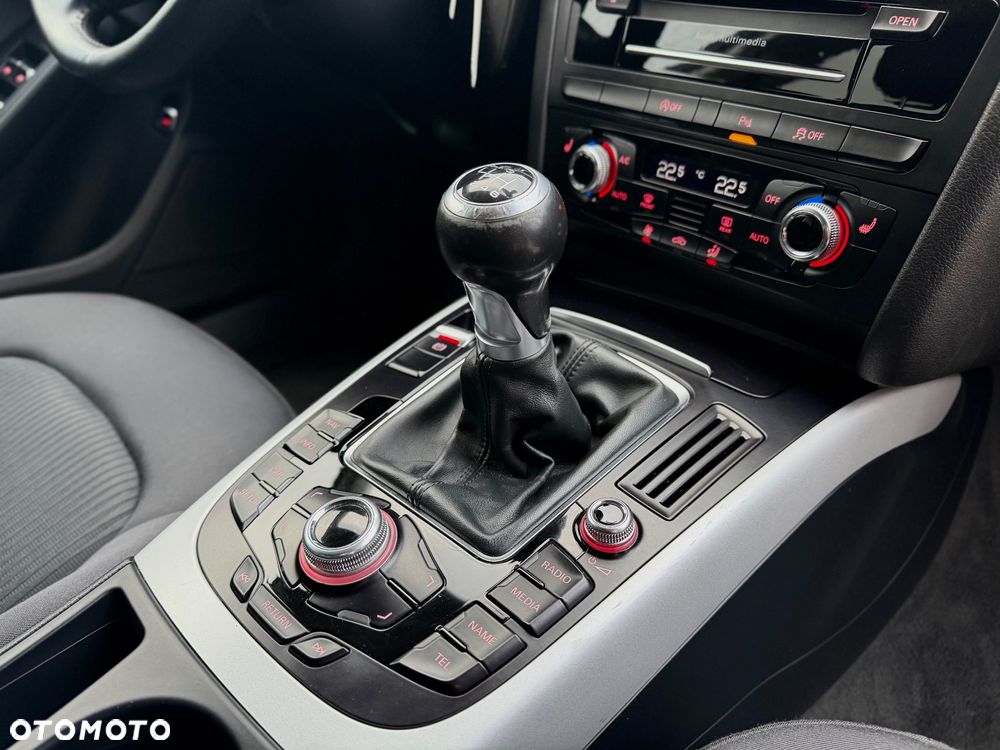 Audi A4 Avant 2.0 TDI DPF S line Sportpaket - 8