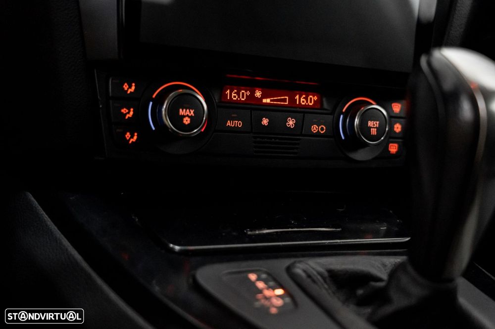 BMW 320 d Coupe Auto - 16