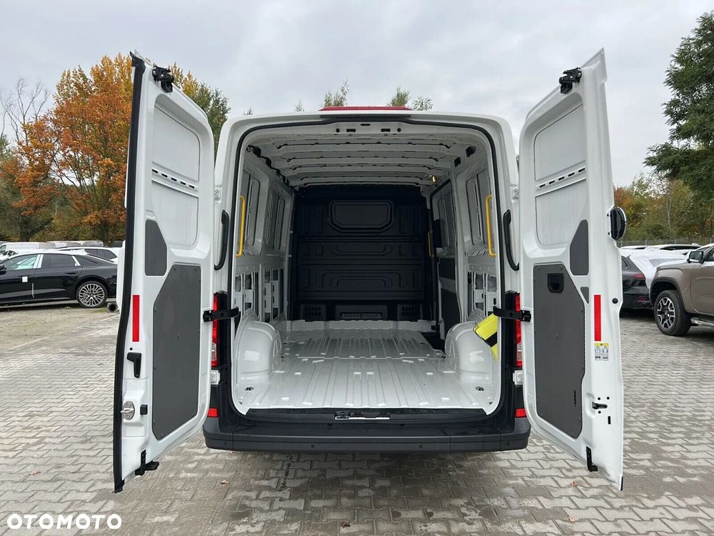 Volkswagen Crafter 35 AUTOMAT/Furgon L3/H2, 2.0TDI 177KM, r.o. 3640 - 12