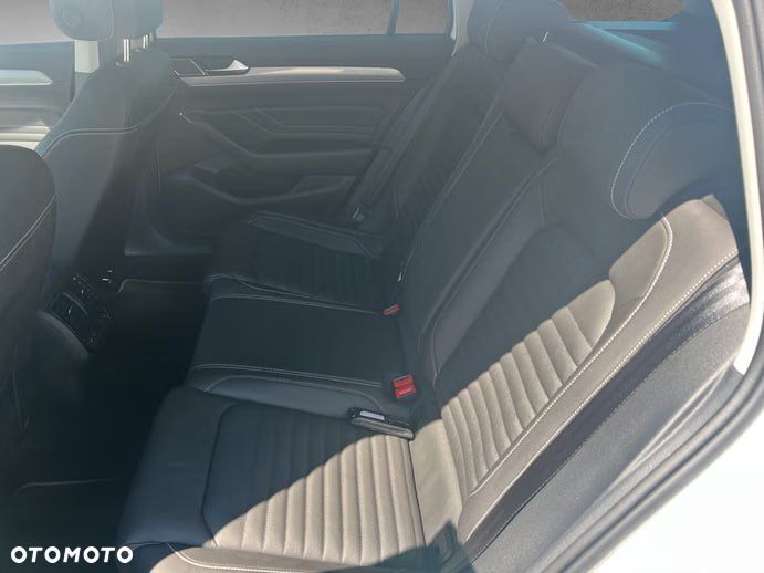 Volkswagen Passat 1.4 TSI Plug-In Hybrid GTE DSG - 12