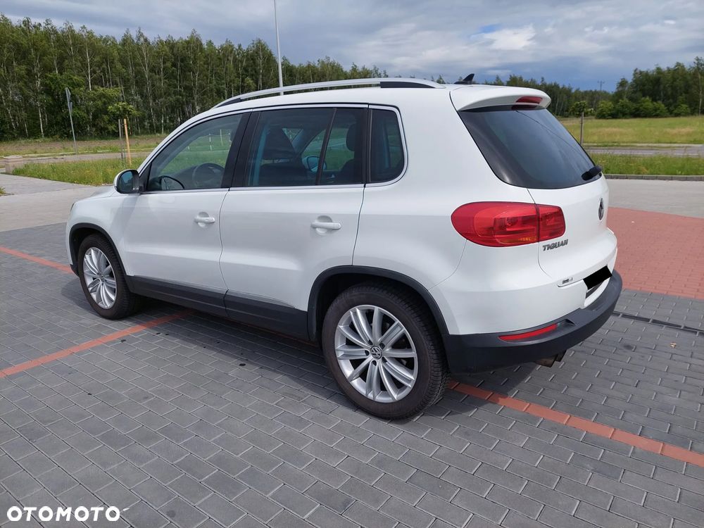 Volkswagen Tiguan 2.0 TDI DPF BlueMotion Technology Exclusive - 3