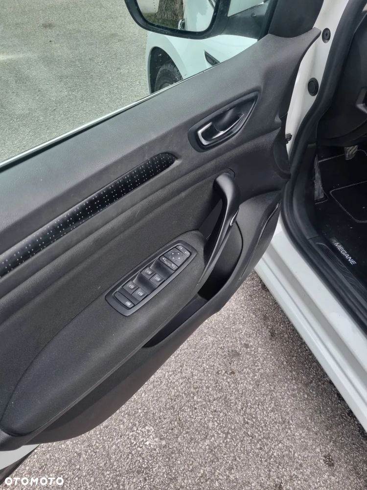 Renault Megane 1.5 dCi Life - 10