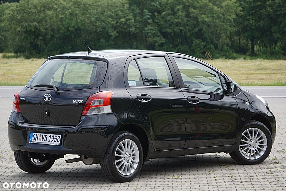 Toyota Yaris - 15