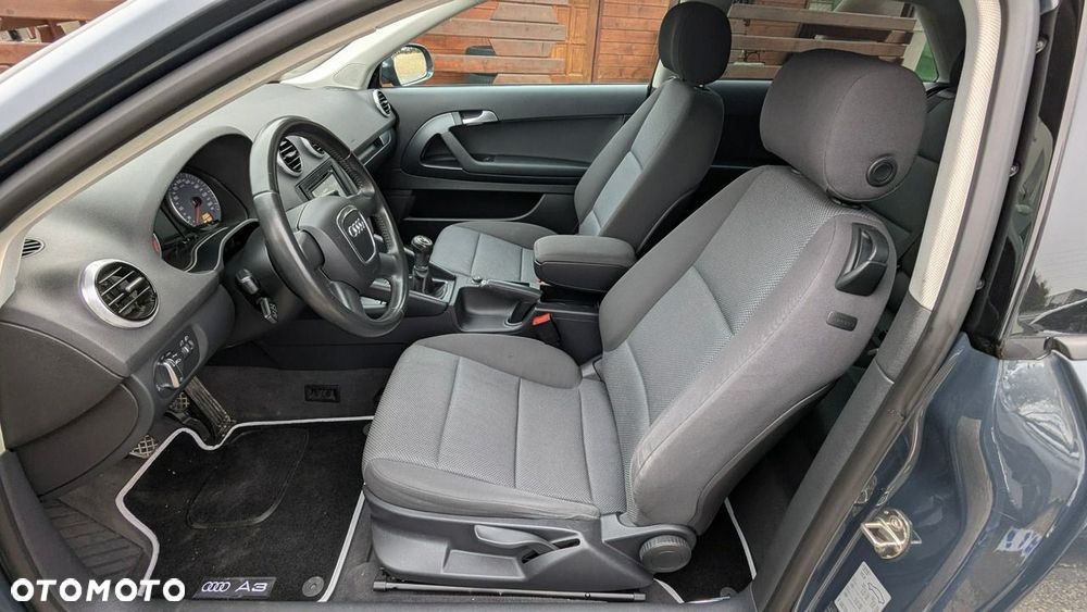 Audi A3 3-drzwiowe 1.6 TDI Ambiente - 14