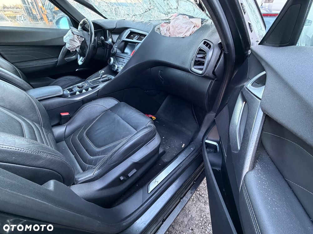 Citroën DS5 e-HDi 115 EGS6 SoChic - 6