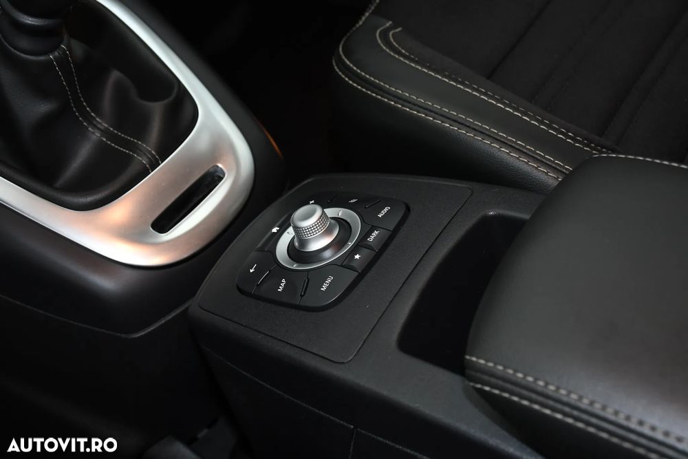 Renault Scenic TCe 130 Bose Edition - 22