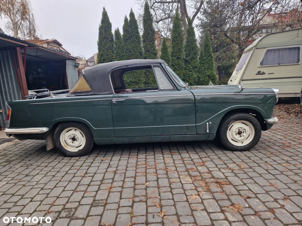Triumph Inny - 3