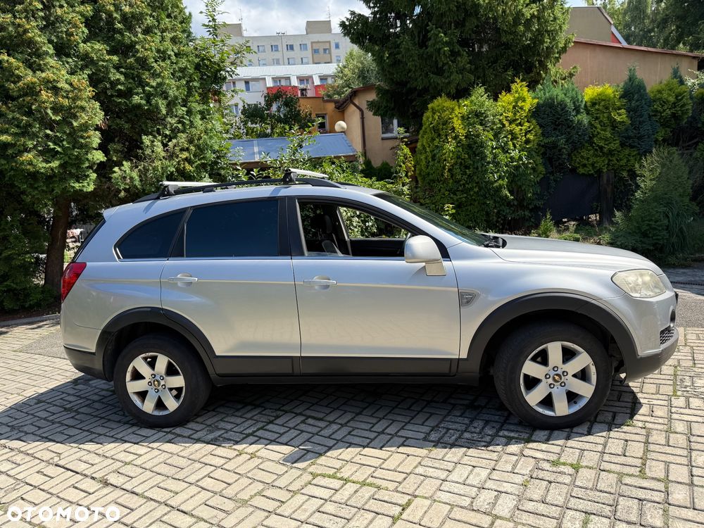 Chevrolet Captiva 2.0 2WD 5 Sitzer LS - 2
