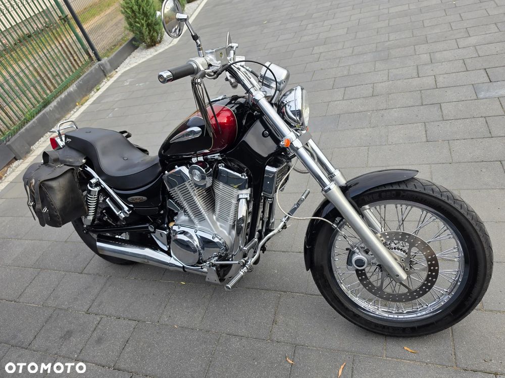 Suzuki Intruder - 17