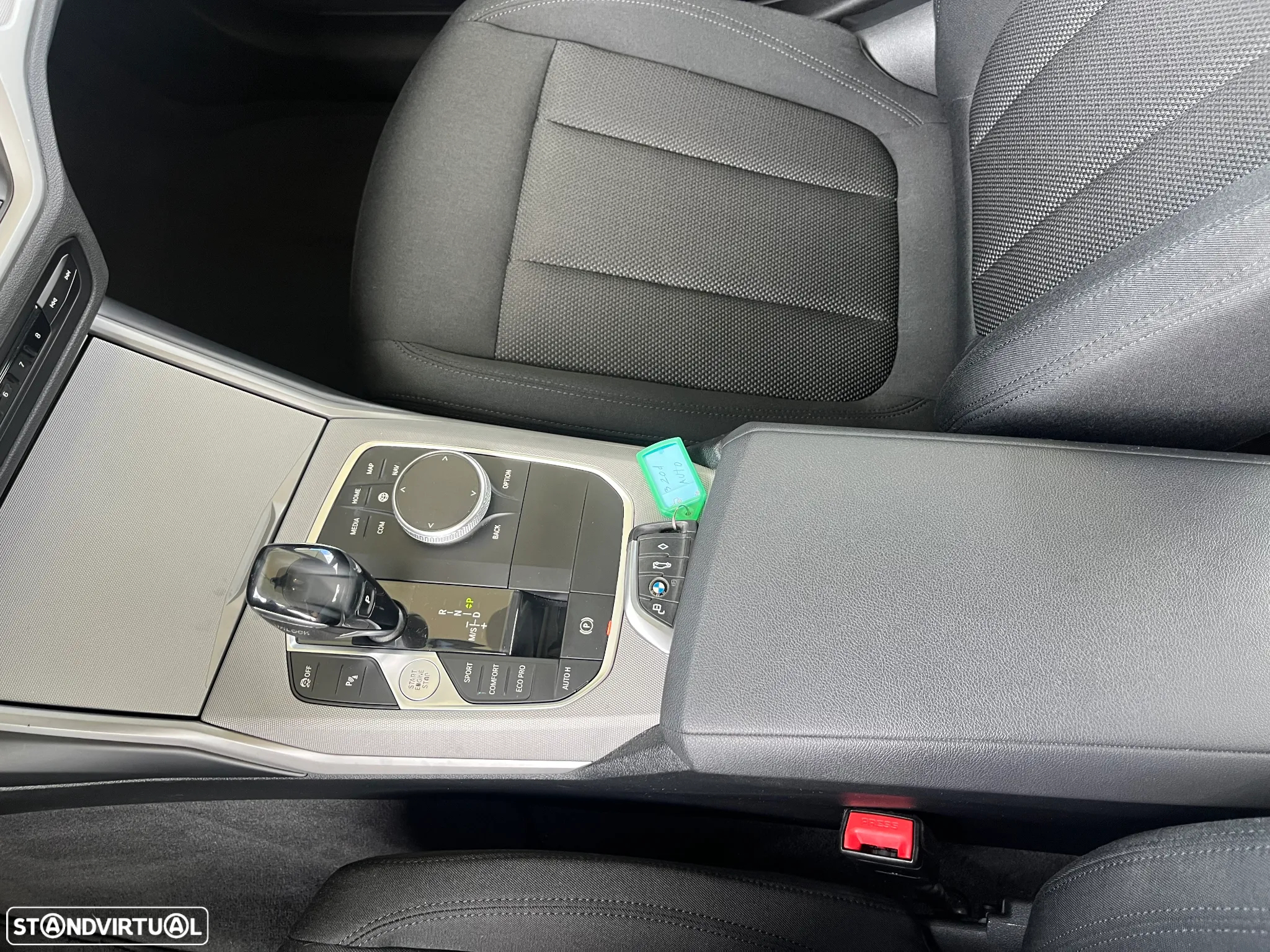 BMW 320 d Auto - 23