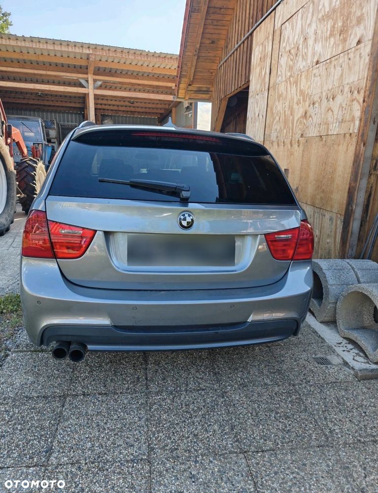 BMW Seria 3 330d xDrive DPF Edition Sport - 5