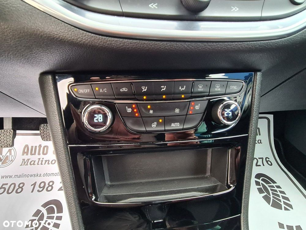 Opel Astra 1.4 T Elite S&S - 16