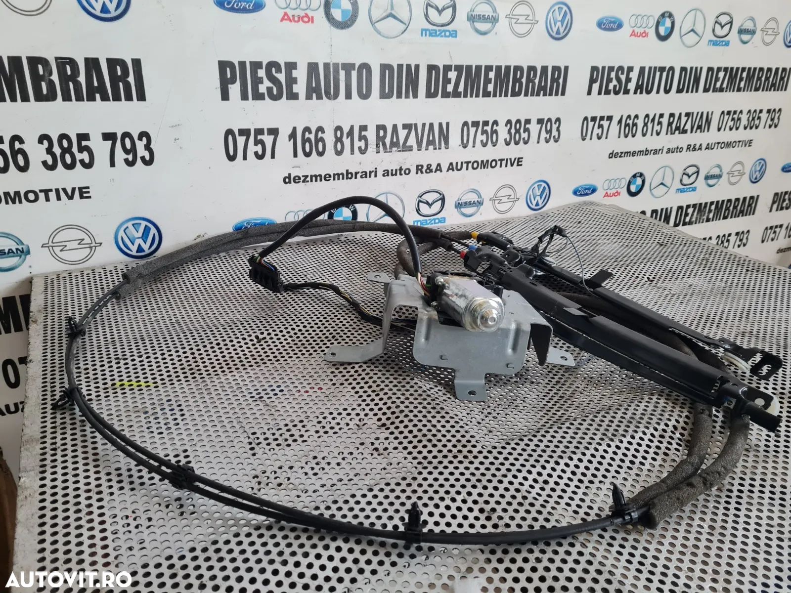 Motoras Macara Mecanism Trapa Electrica Mini Countryman F60 Dupa 2017 - Dezmembrez Mini Countryman - 1