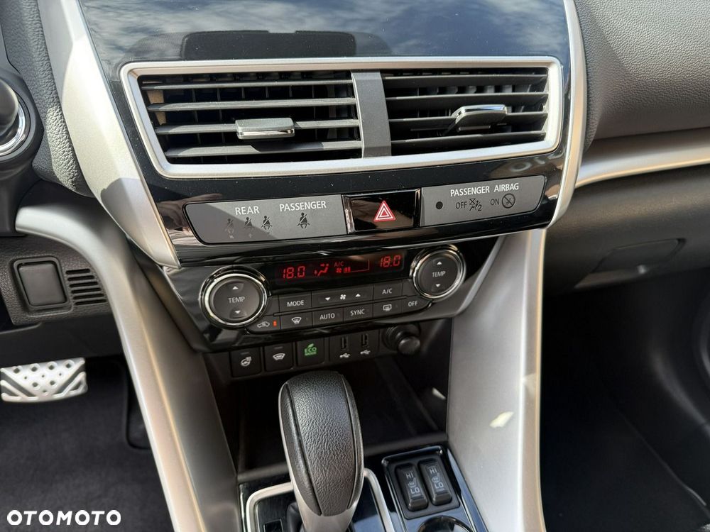 Mitsubishi Eclipse Cross 1.5 T-MIVEC CVT 2WD Connect - 22