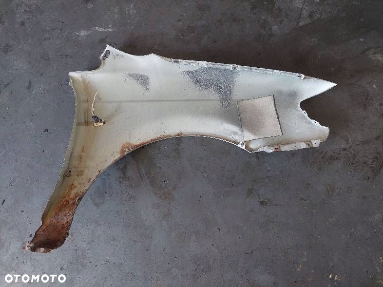 KOMPLETNY PRZÓD MASKA ZDERZAK LAMPA BTŁTNIK HYUNDAI TRAJET 04-08r YK - 11