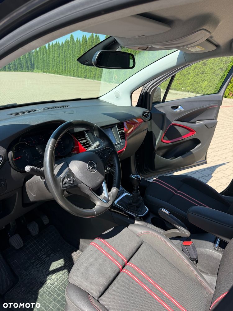 Opel Crossland X - 12