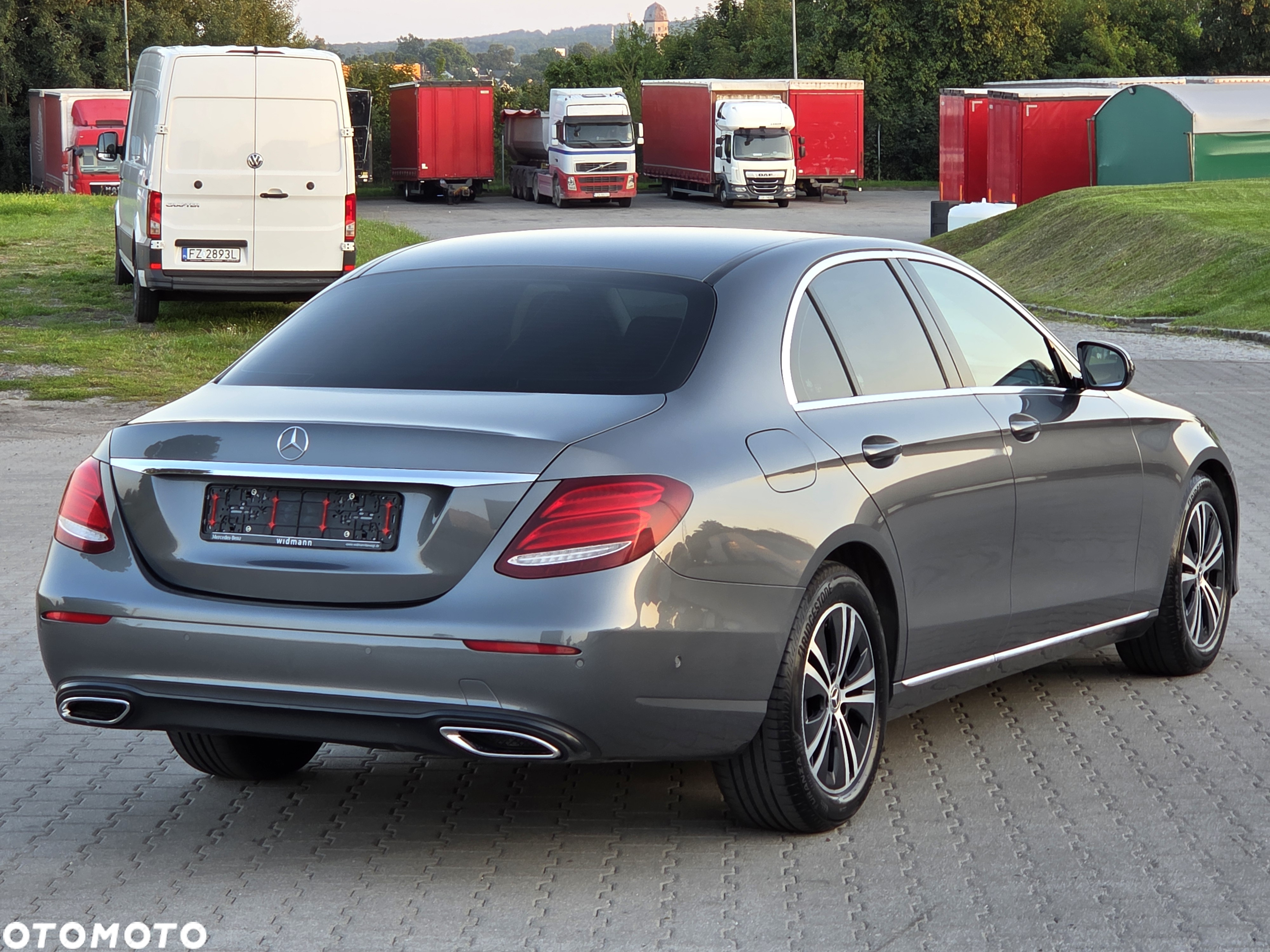 Mercedes-Benz Klasa E 220 d T 9G-TRONIC Exclusive - 5