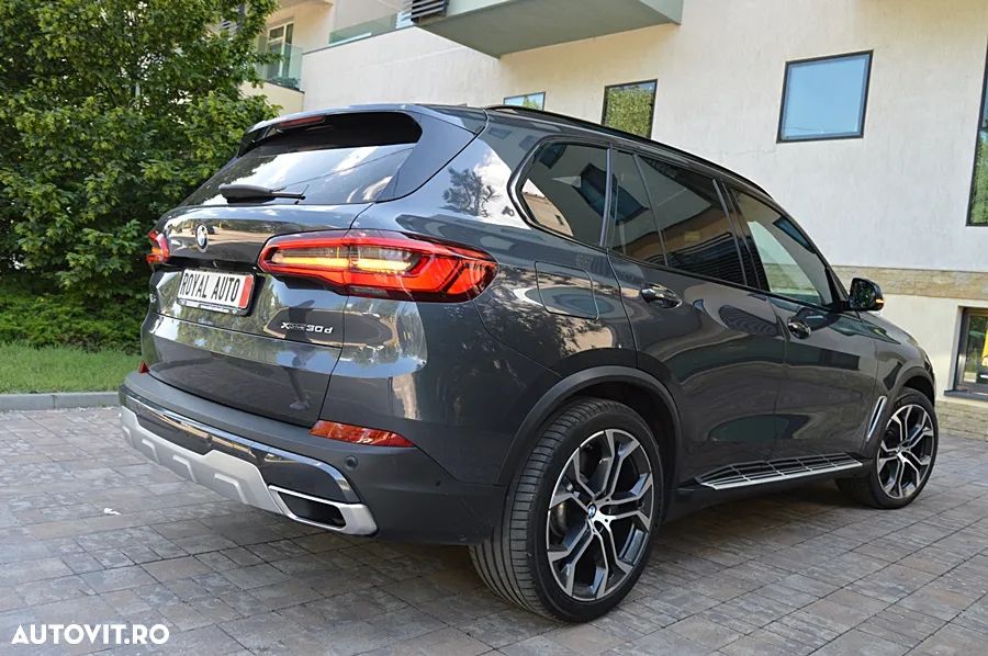 BMW X5 xDrive30d - 13