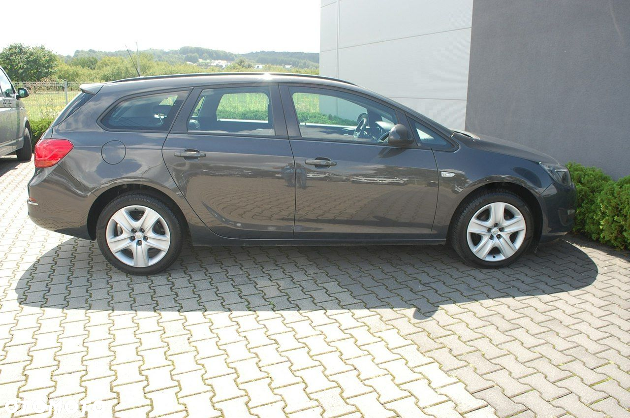 Opel Astra - 18