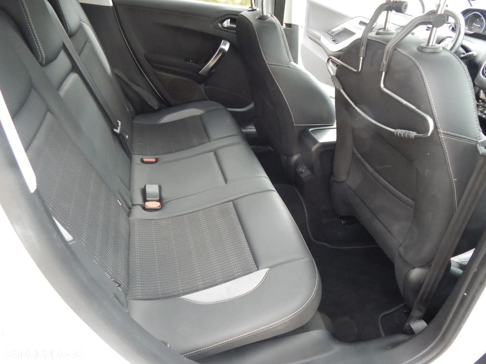 Peugeot 2008 PureTech 110 Stop&Start Crossway - 18