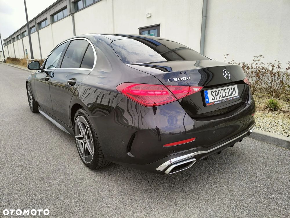 Mercedes-Benz Klasa C 300 d 9G-TRONIC AMG Line - 6