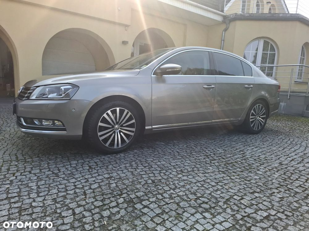 Volkswagen Passat 2.0 TDI Highline DSG - 10