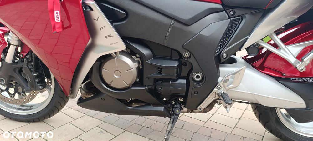Honda VFR - 37