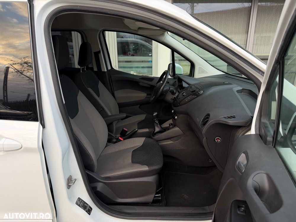Ford Tourneo Courier 1.0 EcoBoost S&S Trend - 21