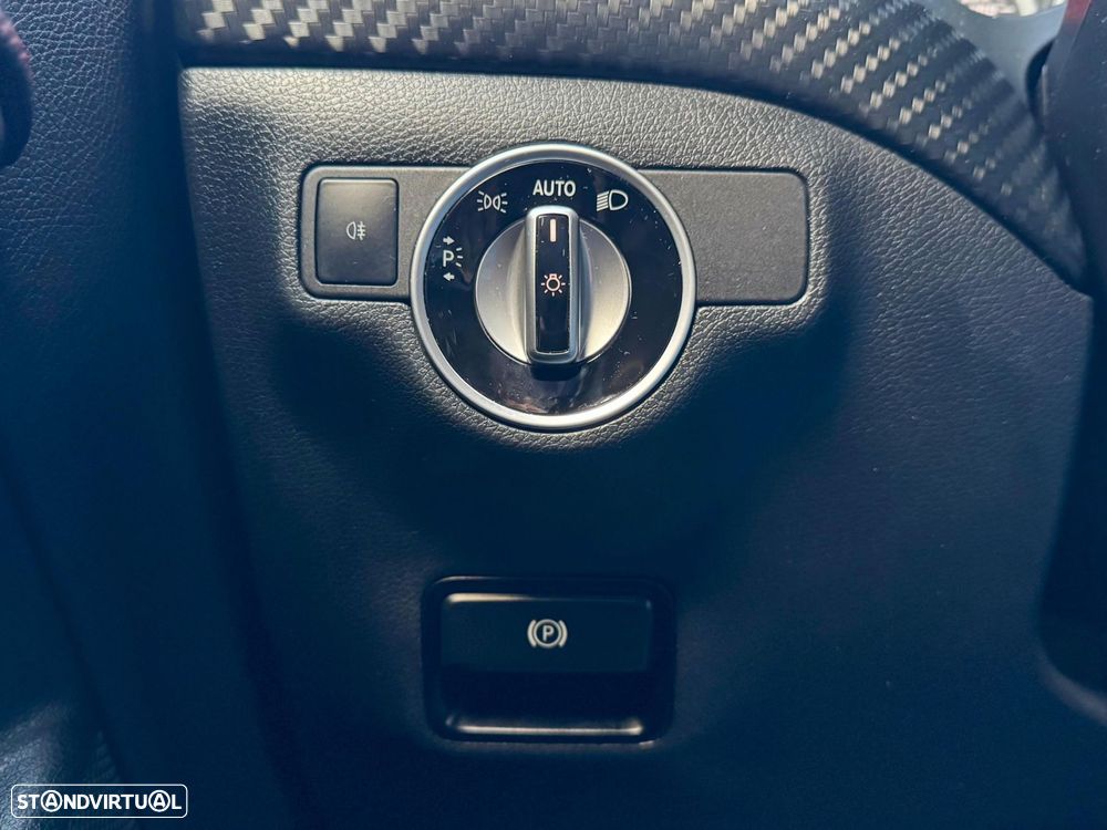 Mercedes-Benz A 180 d AMG Line - 50