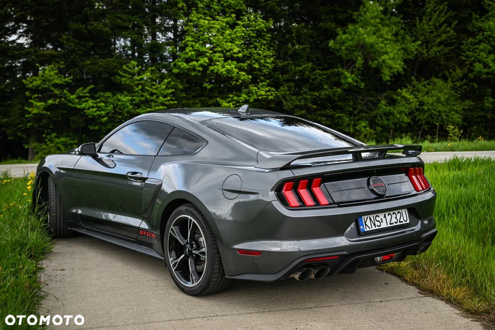 Ford Mustang - 10