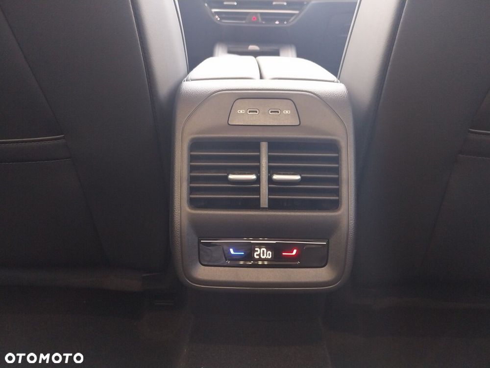 Volkswagen Passat Variant - 20