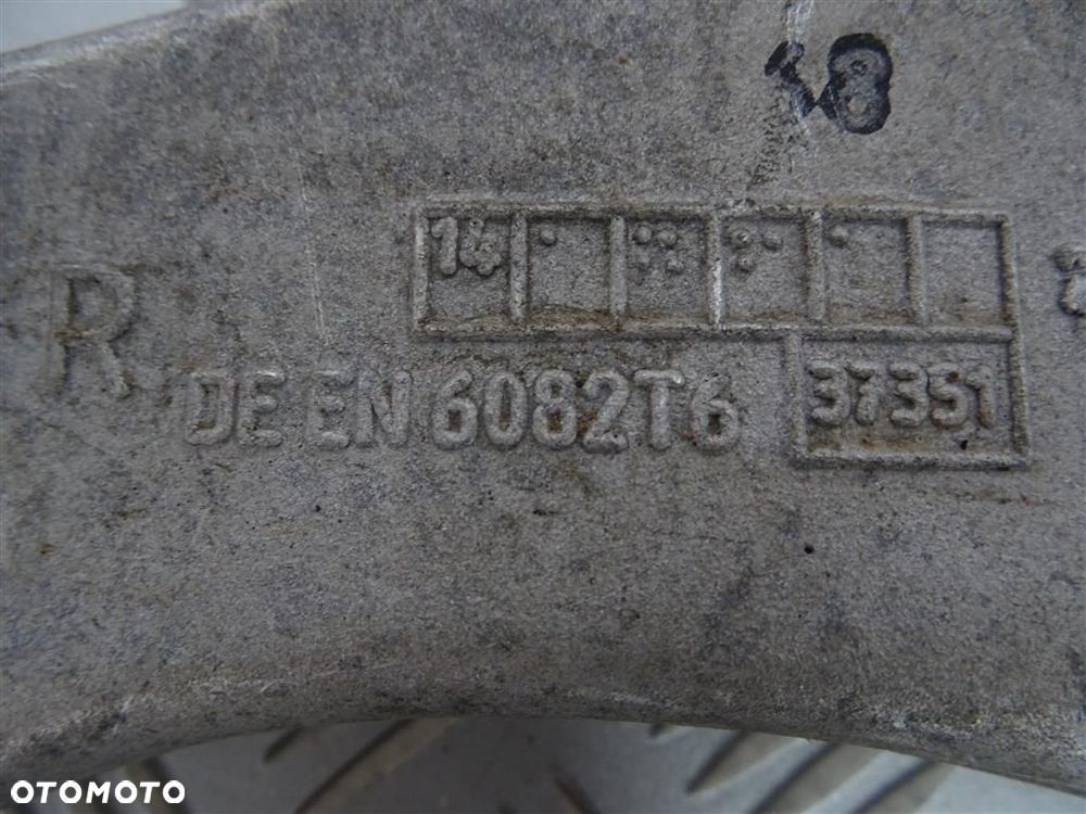 Wahacz przód prawy dolny BMW Seria 7 G11/G12 2015-  6861158 - 4