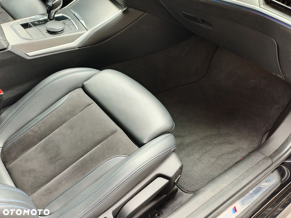 BMW Seria 3 330i M Sport sport - 26