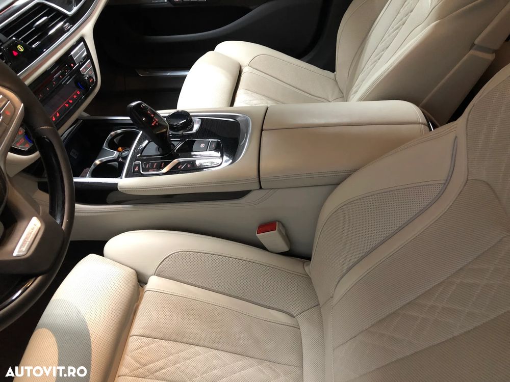 BMW Seria 7 730d - 17