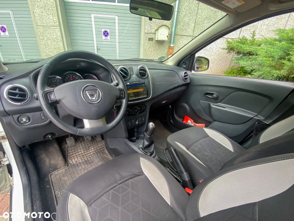 Dacia Sandero 0.9 TCe Laureate - 2