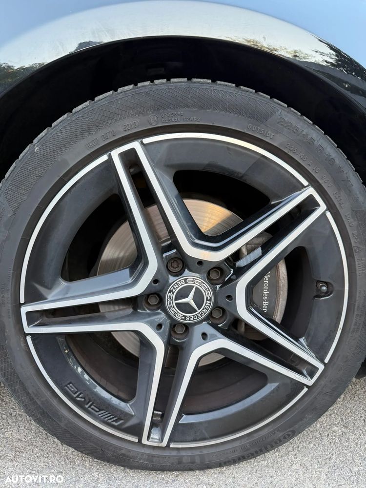 Mercedes-Benz A ver-180-d-7g--dct-amg-line - 8