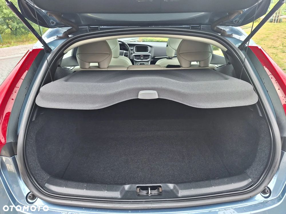 Volvo V40 D2 Summum - 16