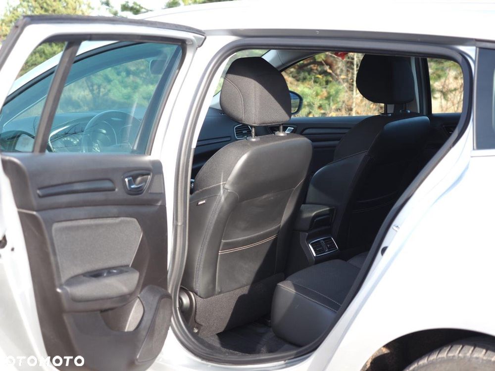 Renault Megane 1.5 Blue dCi Business - 15